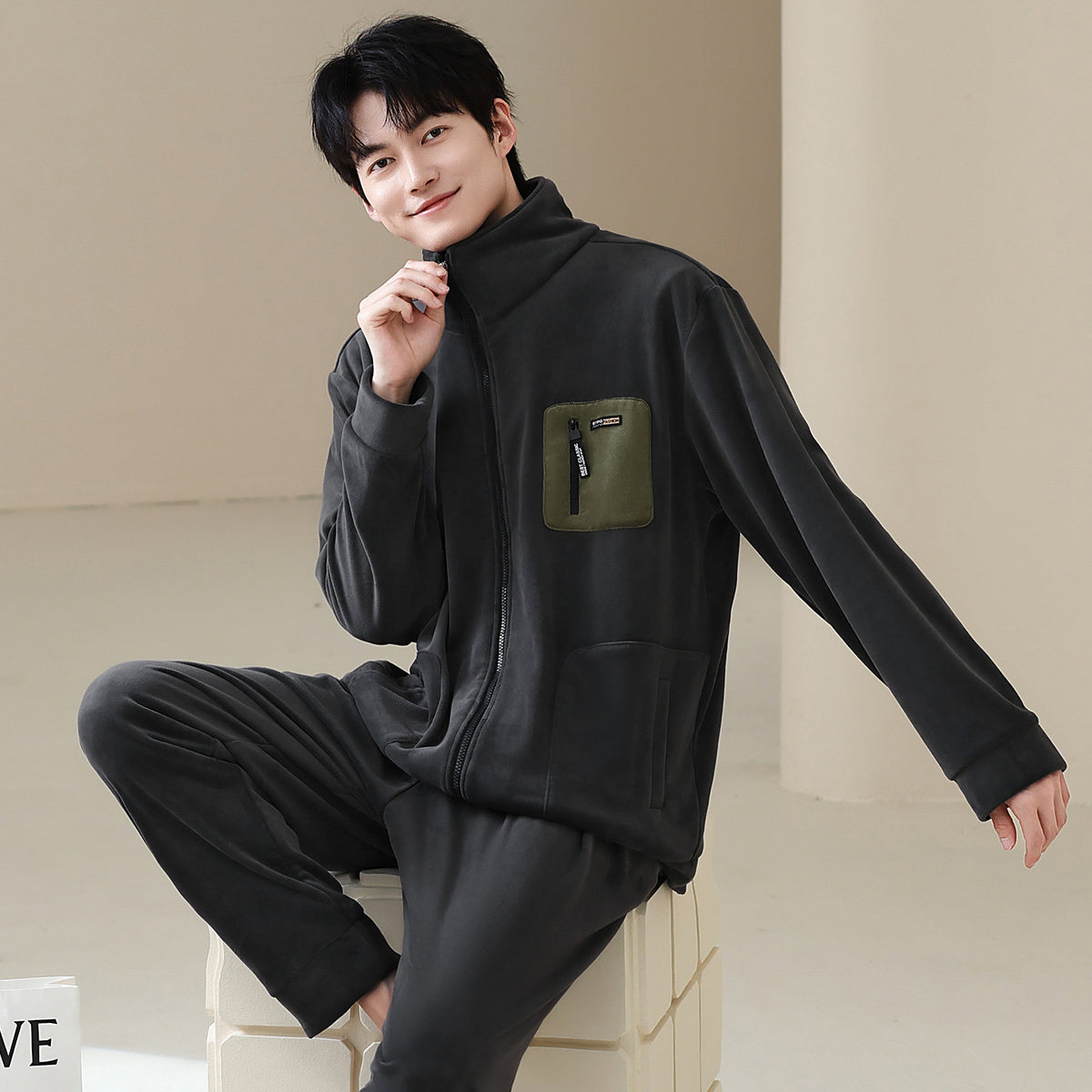 Men's thick and warm standing collar zipper home clothes in pajamas